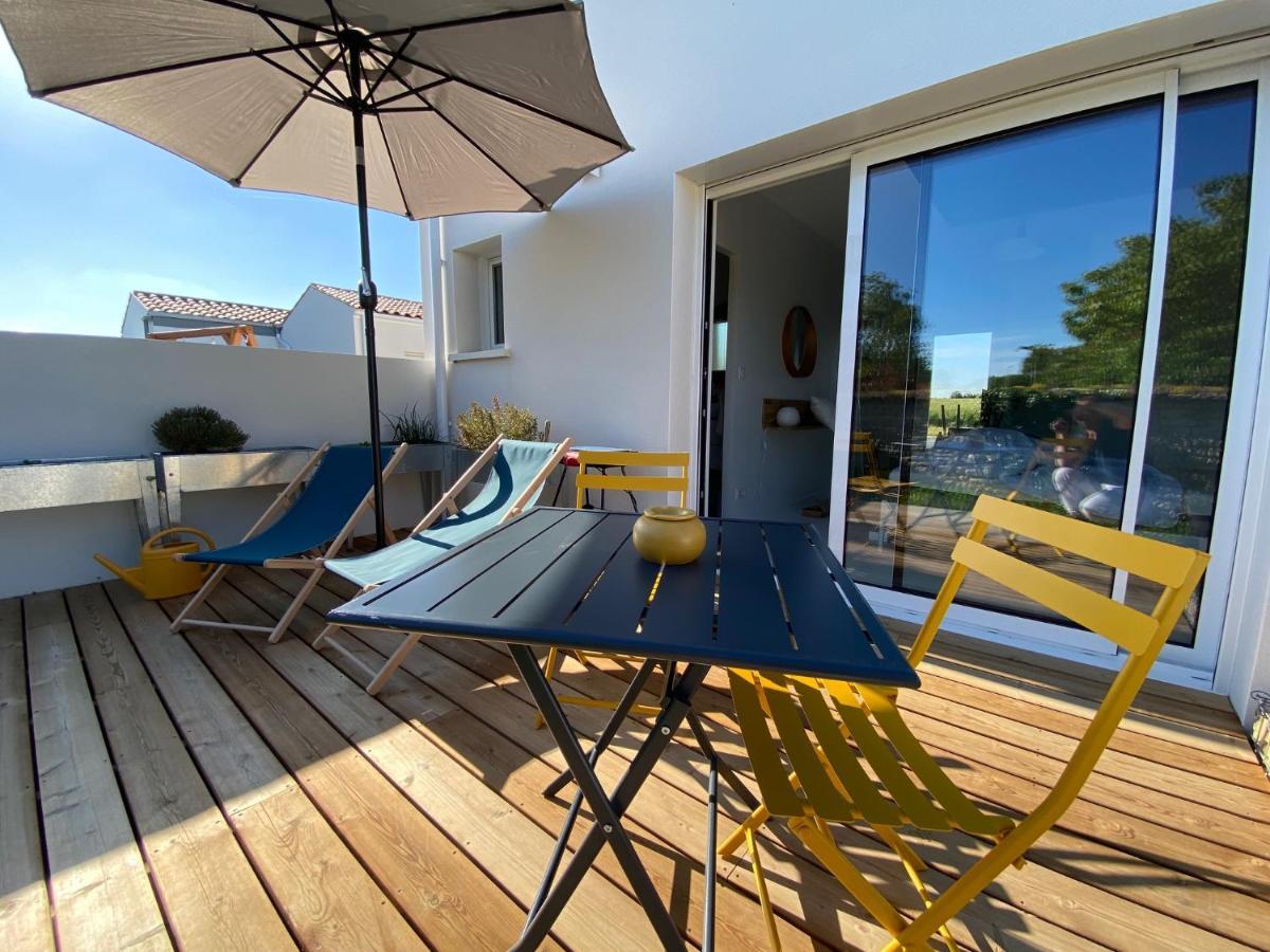 Suite Pour Deux La Jarne Exterior photo