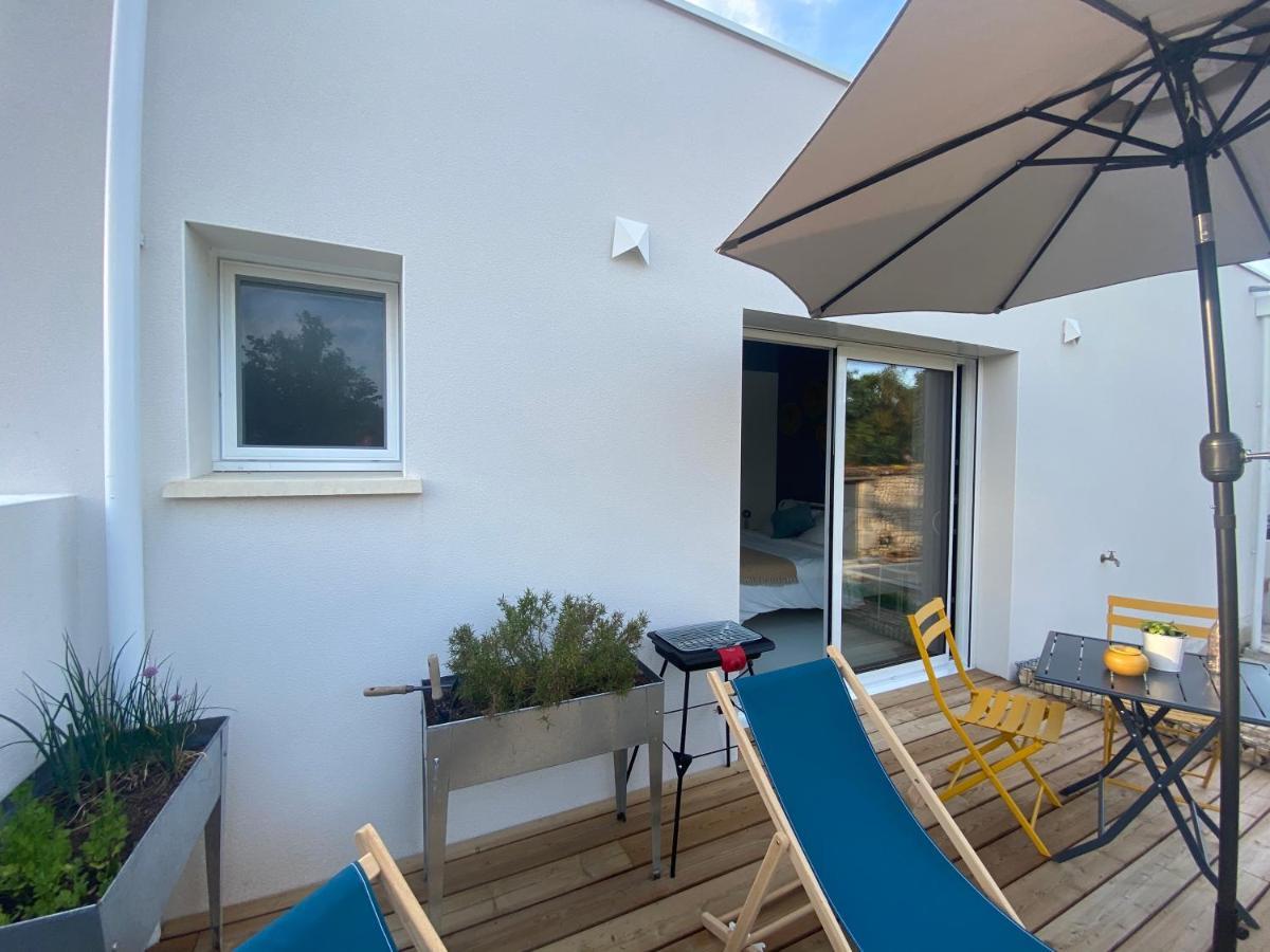 Suite Pour Deux La Jarne Exterior photo