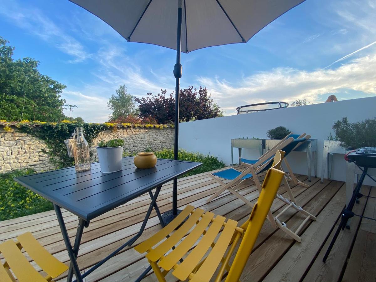 Suite Pour Deux La Jarne Exterior photo